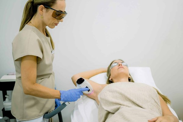 Découvrez le meilleur épilateur lumière pulsée de 2024