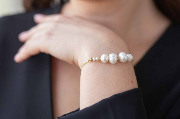 Découvrez le bracelet Pi perle de tahiti 9-11mm